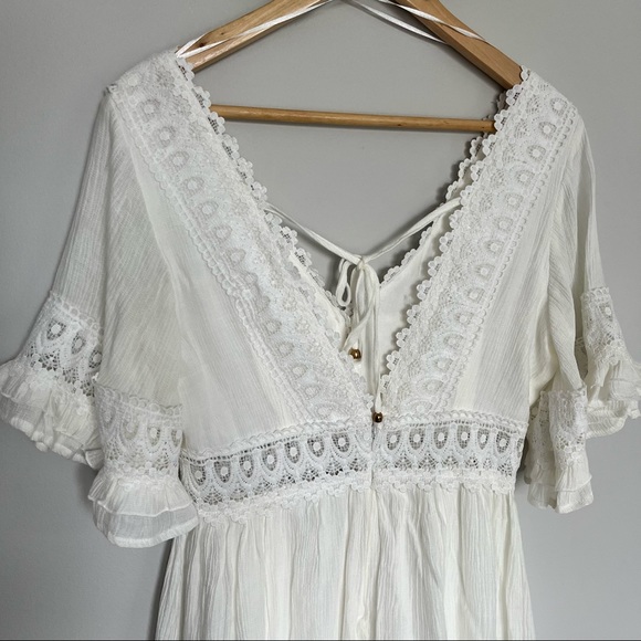 BluIvy Bohemian Style White Lace Detail A-Line Dress - Picture 7 of 17